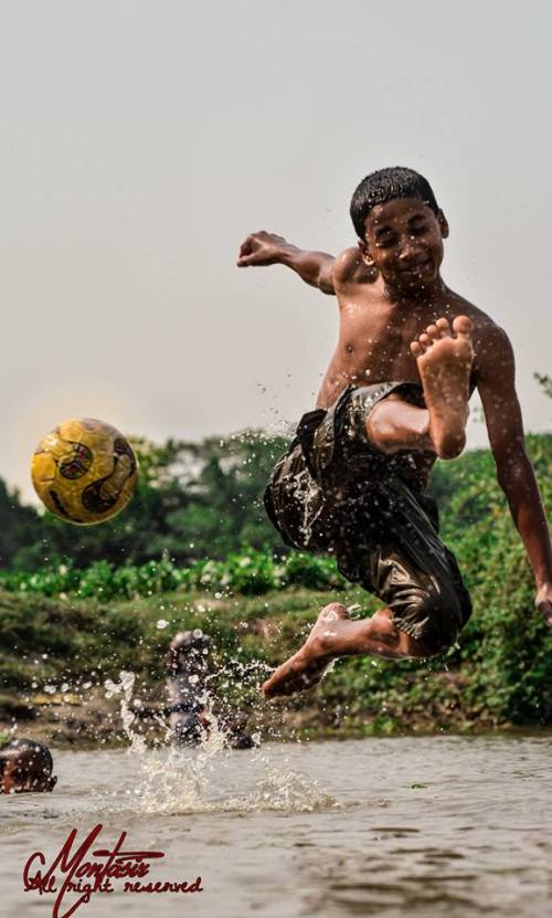 ক্লিক - মুনতাসির বিল্লাহ