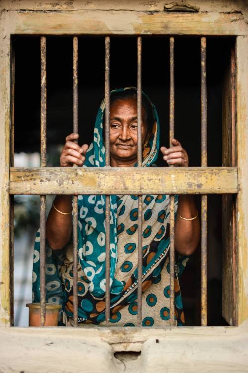 ক্লিক - মইনুল হোসেন ধ্রুব