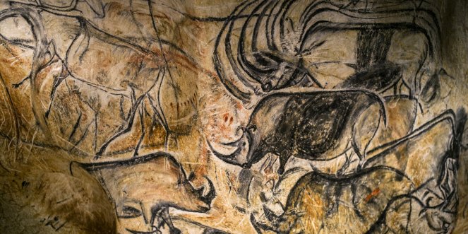 Decouvrez-la-caverne-du-Pont-d-Arc-replique-de-la-grotte-Chauvet